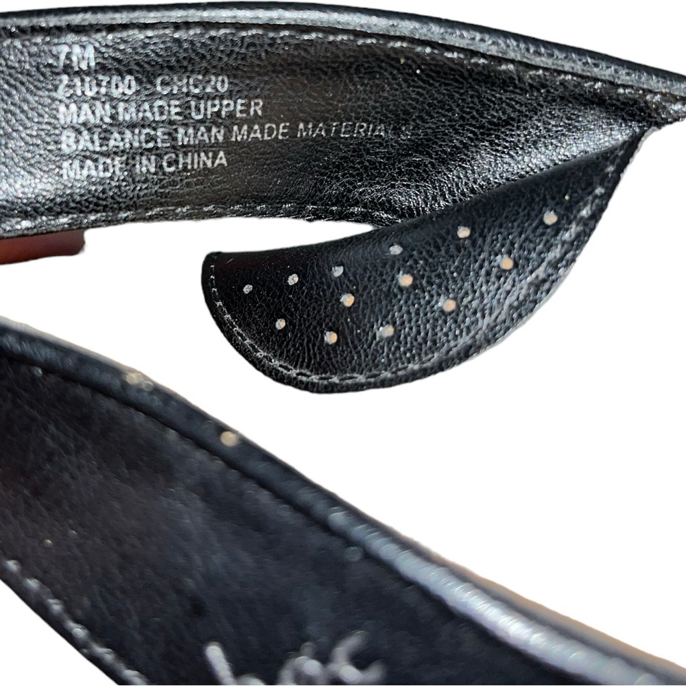 b.o.c. Aimee Flip Flop Sandal in Black- Like New - Picture 6 of 6